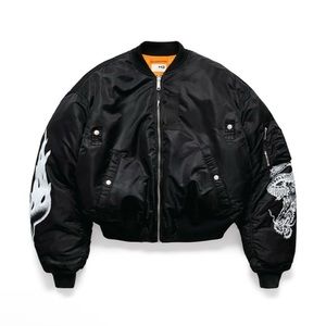 Reversible bomber jacket